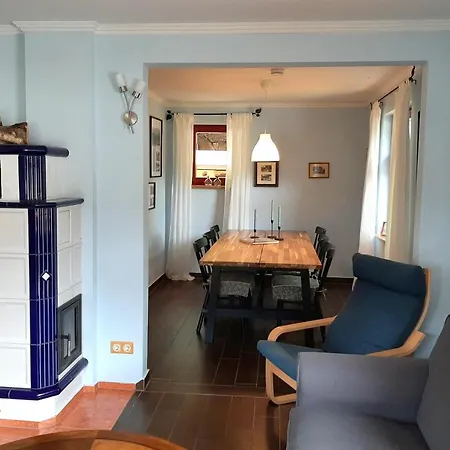 度假居 Jahrhundertreisen